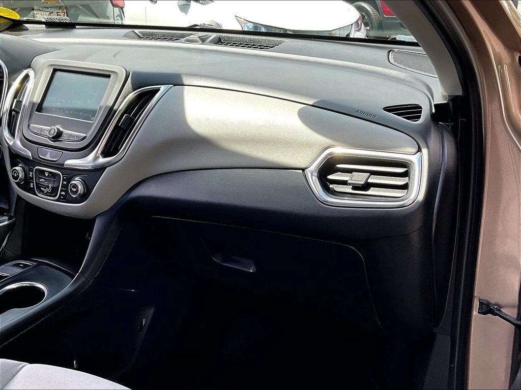 2018 Chevrolet Equinox — photo 13