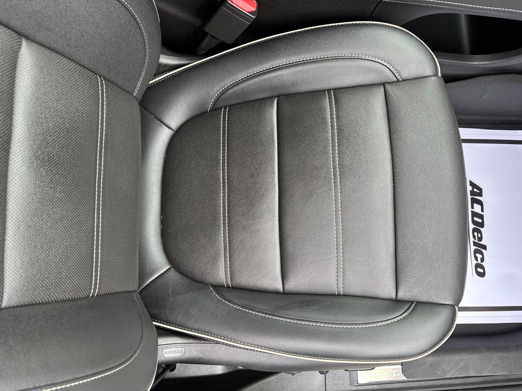 Used 2023 GMC Acadia SUV