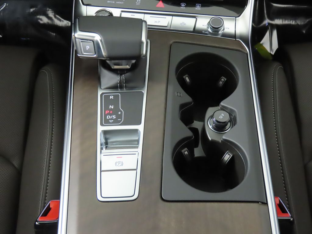 Thumbnail: 2025 Audi A6 - 22