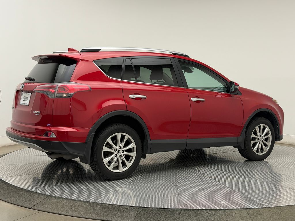 Thumbnail: 2017 Toyota RAV4 - 10