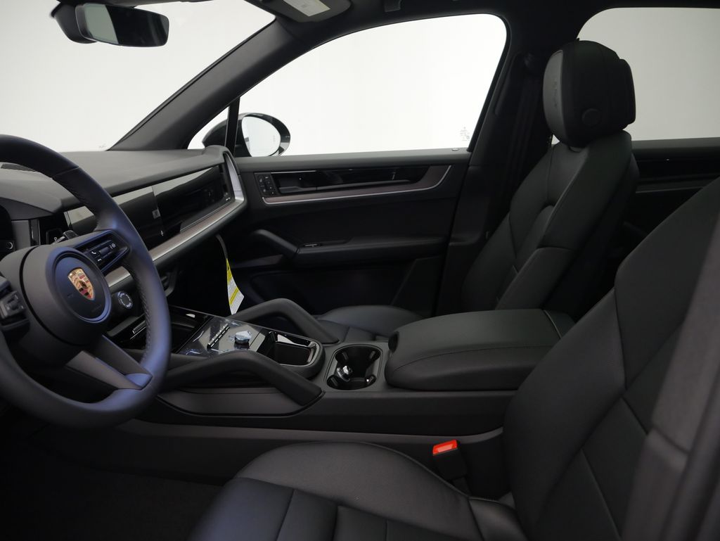 Thumbnail: 2026 Porsche Cayenne - 5