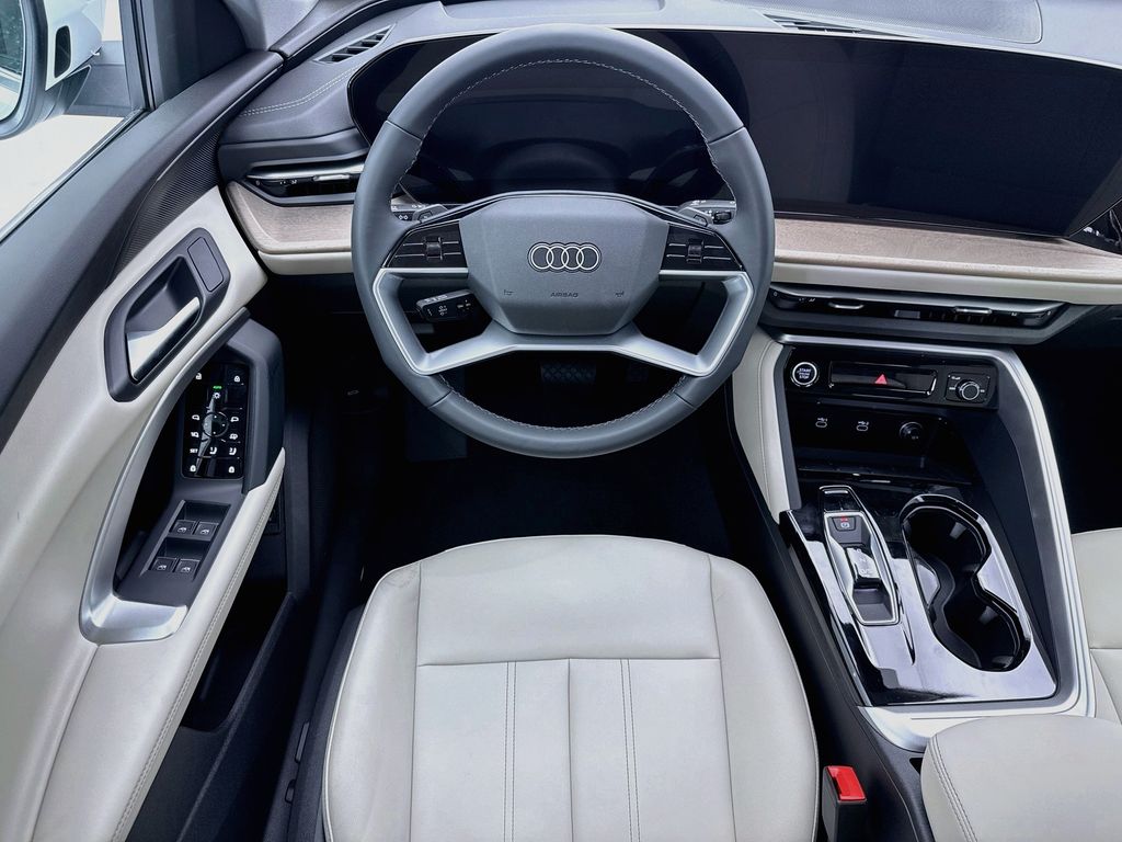 Thumbnail: 2026 Audi Q5 - 10