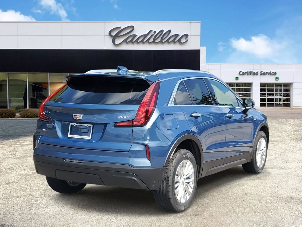 2024 Cadillac XT4 Luxury 7