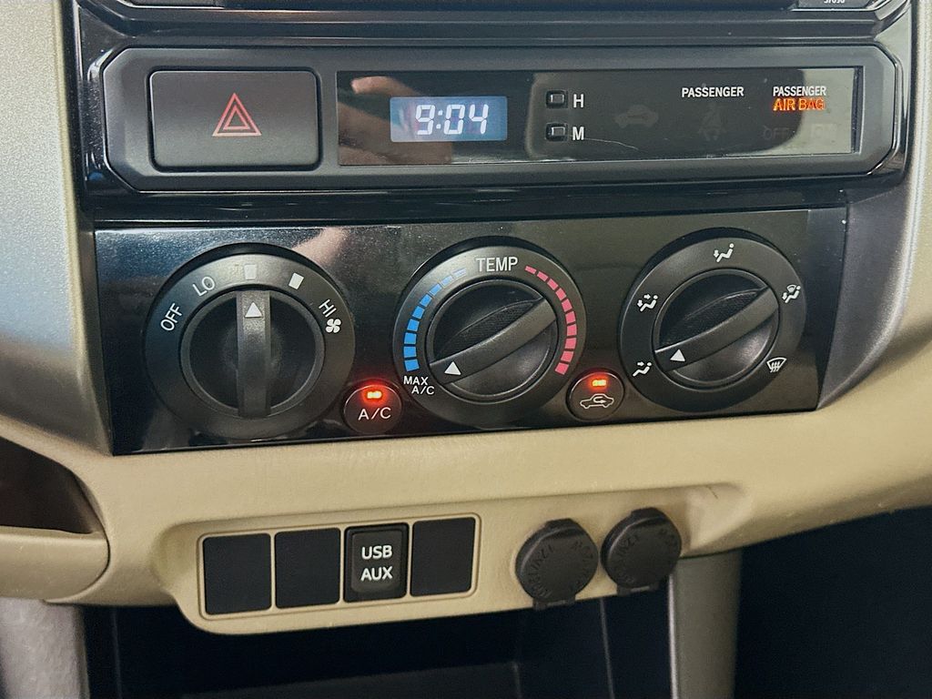 Thumbnail: 2014 Toyota Tacoma - 15