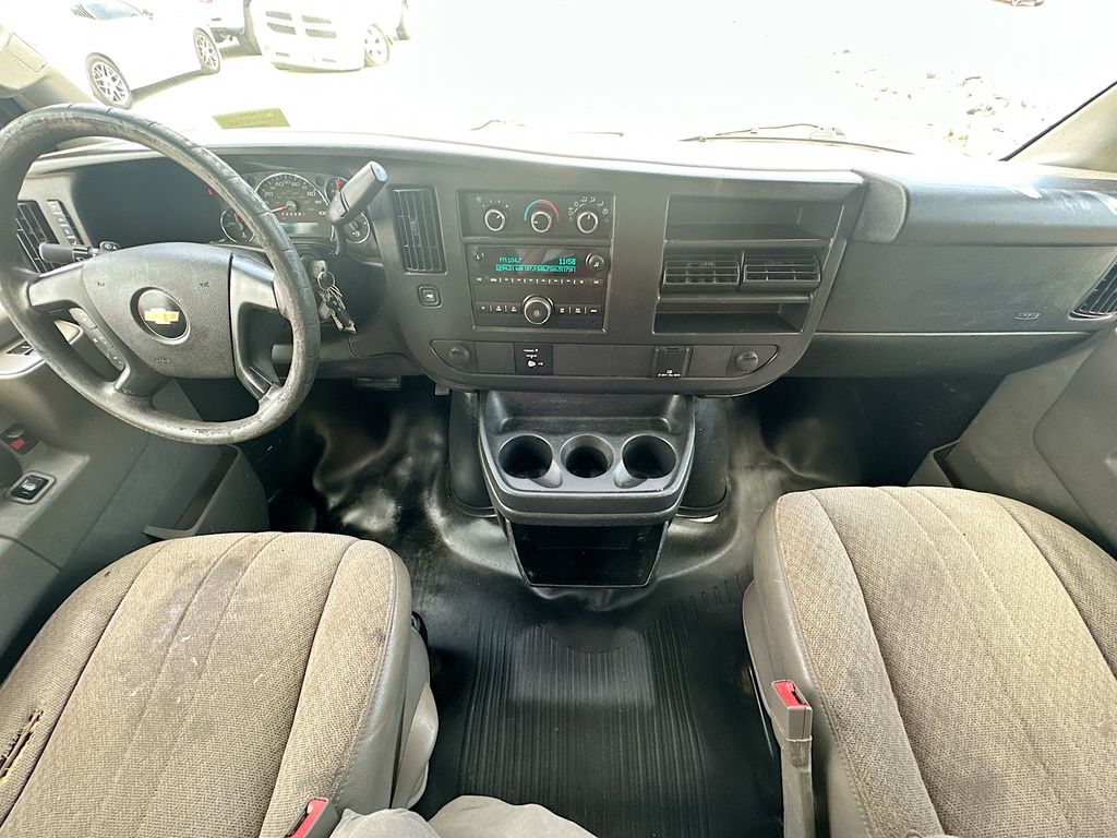 Used 2016 White Chevrolet Work Van image 9