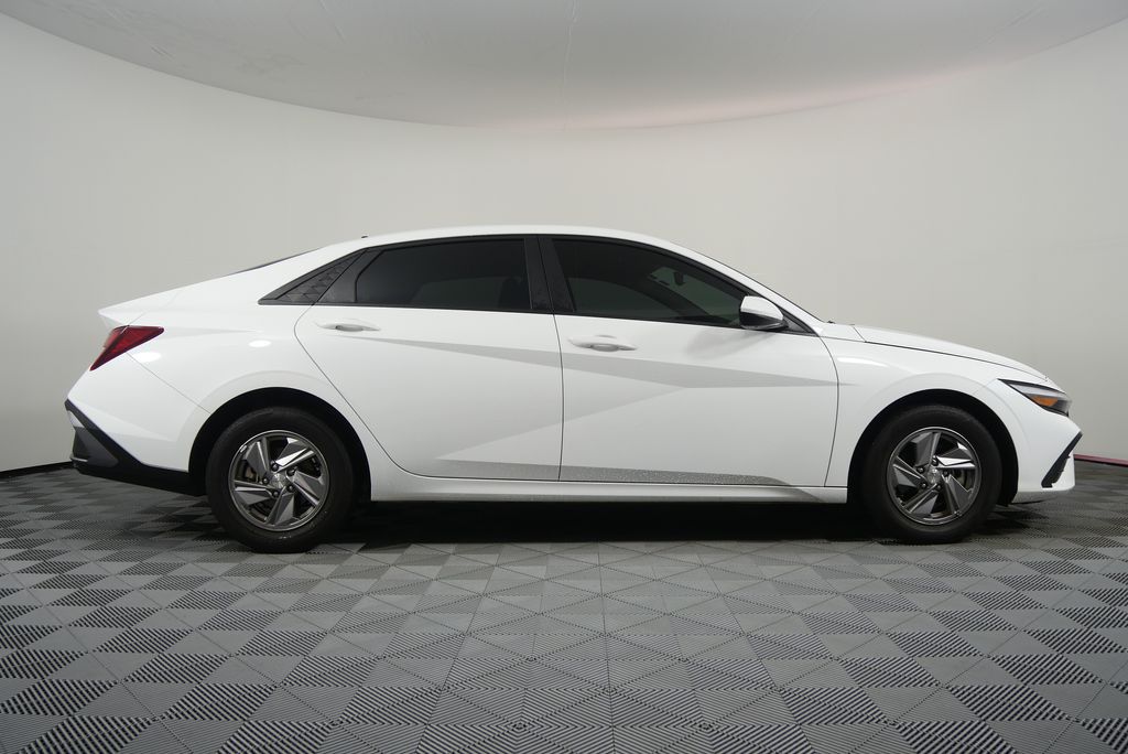 Thumbnail: 2024 Hyundai Elantra - 2