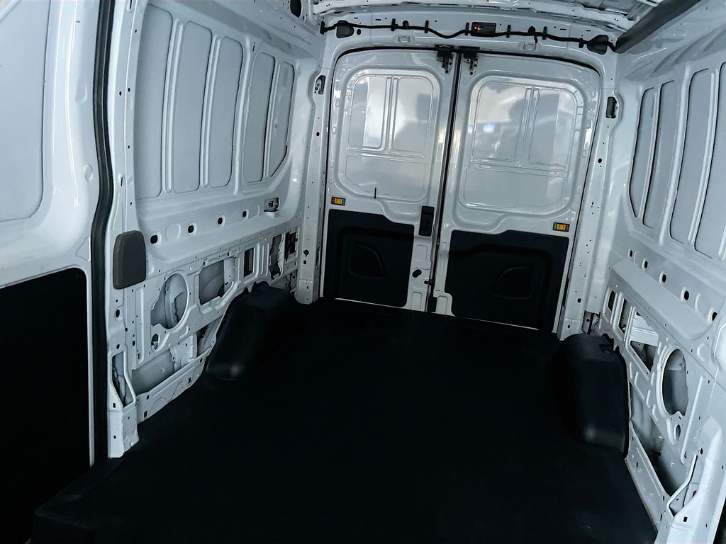 Used 2024 White Ford Base image 26