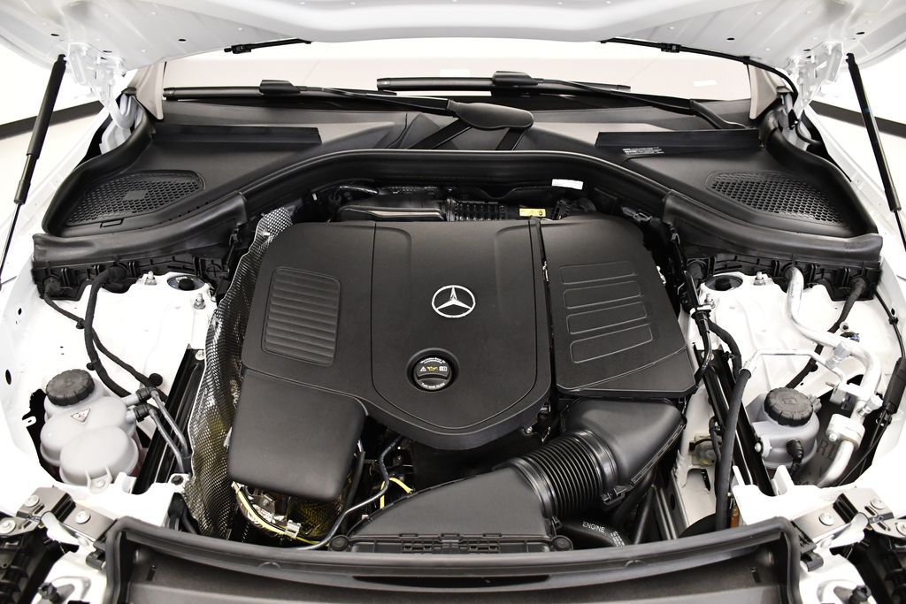 Thumbnail: 2025 Mercedes-Benz GLC - 11