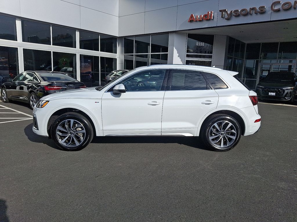 Thumbnail: 2025 Audi Q5 - 7