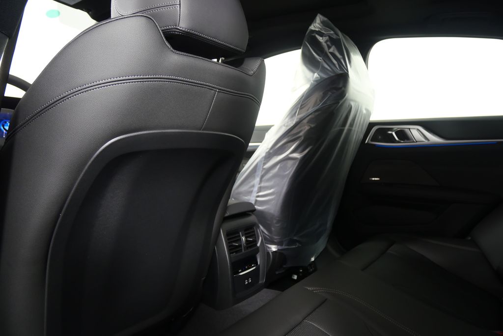 Thumbnail: 2025 BMW i4 - 16