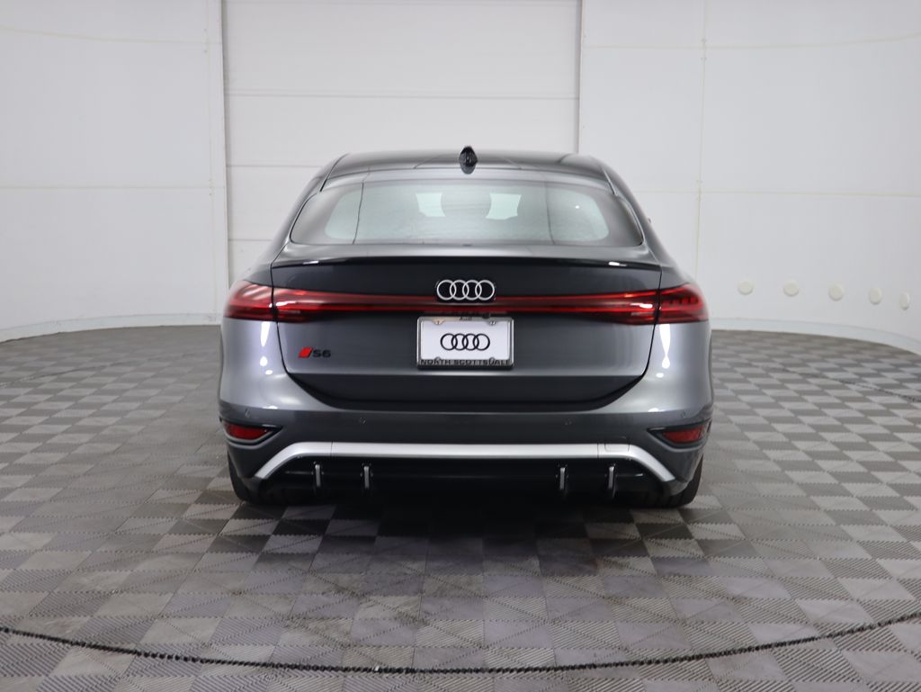 Thumbnail: 2025 Audi S6 - 6