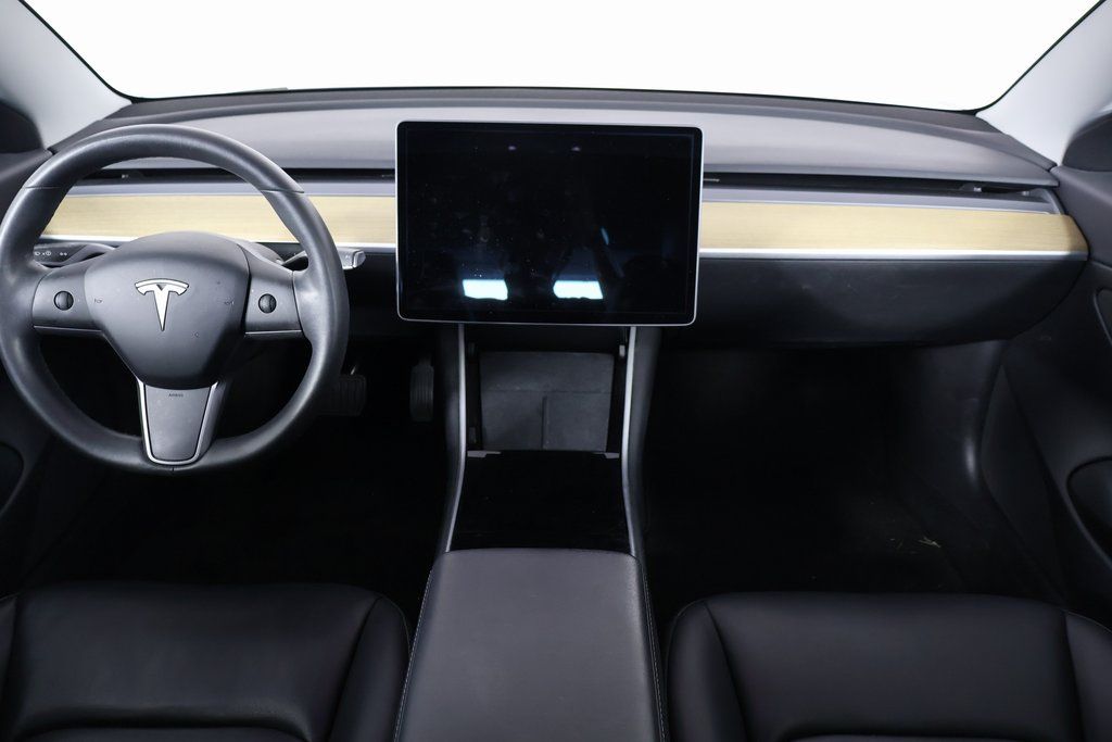 Thumbnail: 2020 Tesla Model 3 - 8