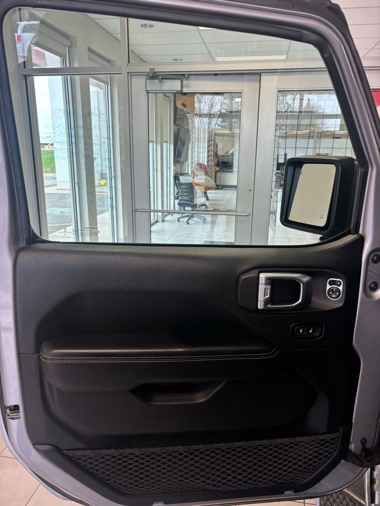 Used 2018 Jeep Wrangler SUV