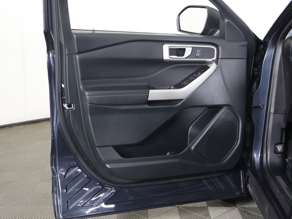 Used 2024 Blue Ford XLT image 22