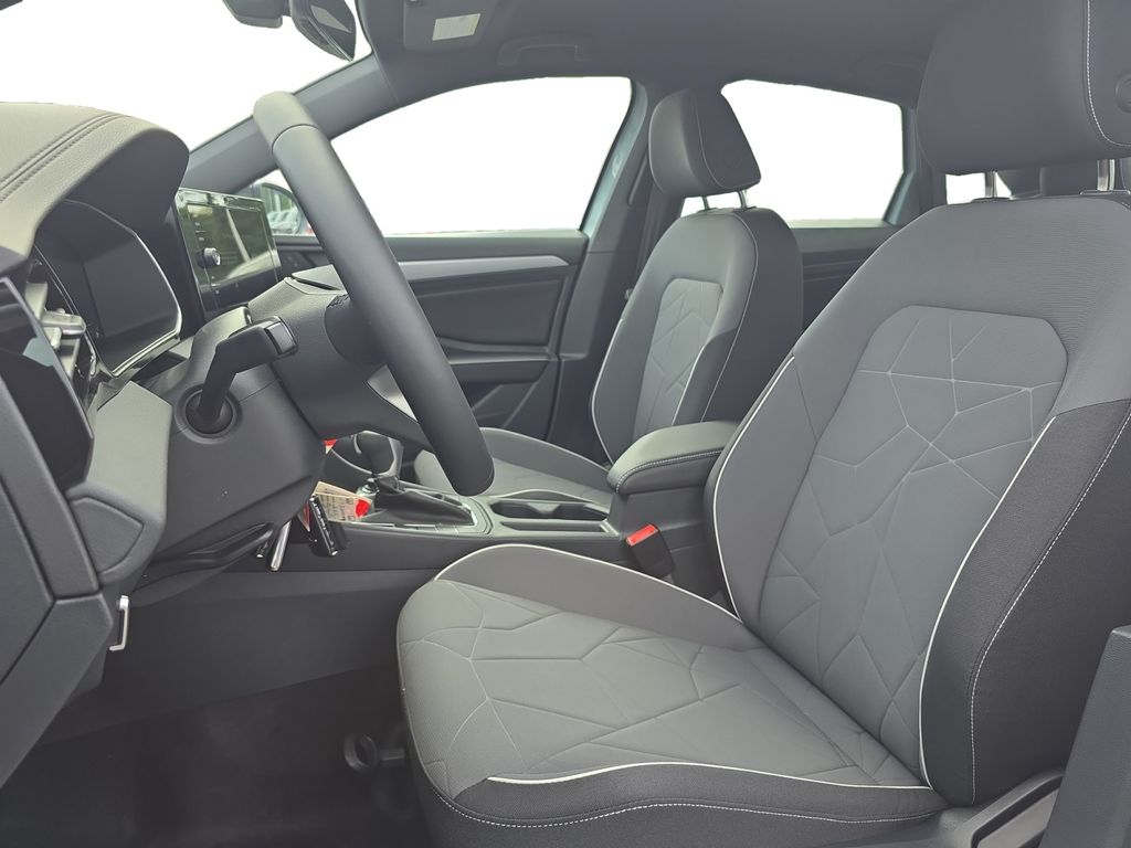 2025 Volkswagen Jetta 1.5T Sport photo