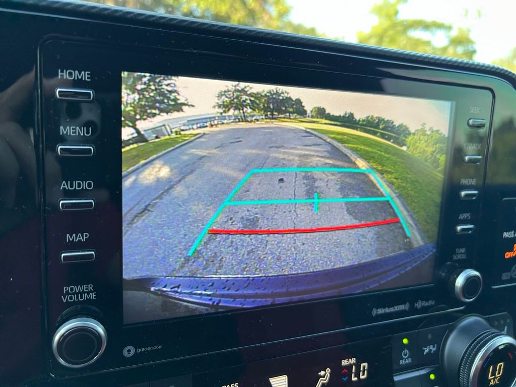 Thumbnail: 2021 Toyota Highlander - 25
