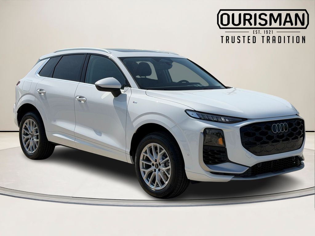 Arkona White 2026 Audi Q3 SUV / Crossover All-Wheel Drive 7-Speed Automatic
