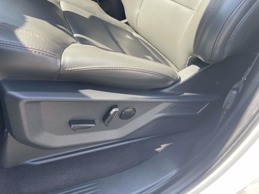 Used 2025 Ford Expedition Active 4D Sport Utility