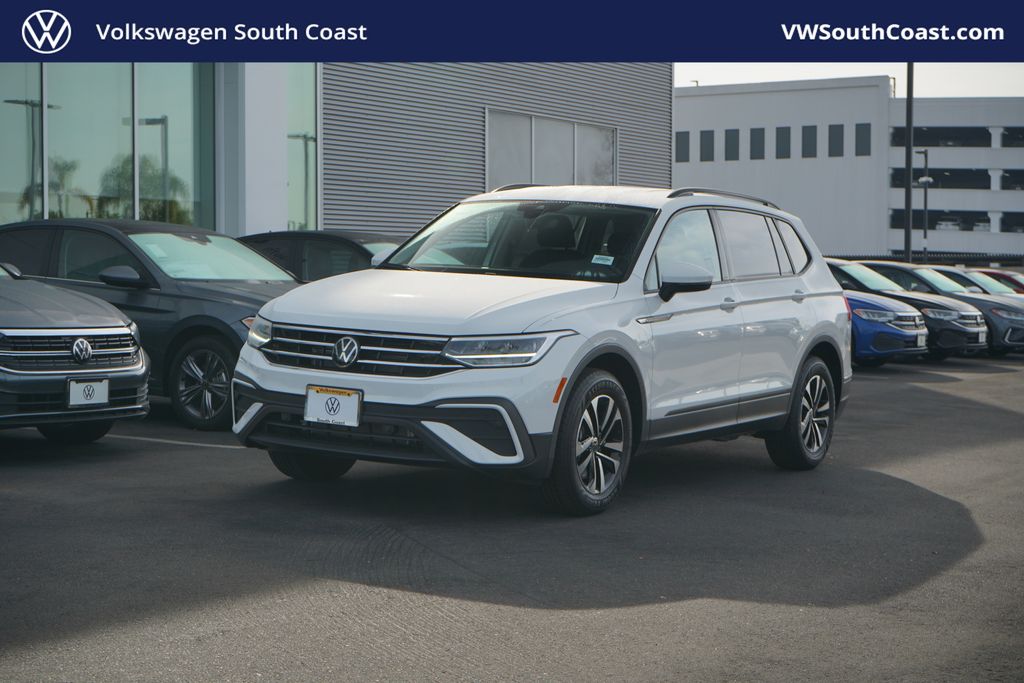 2024 Volkswagen Tiguan 2.0T Hero Image