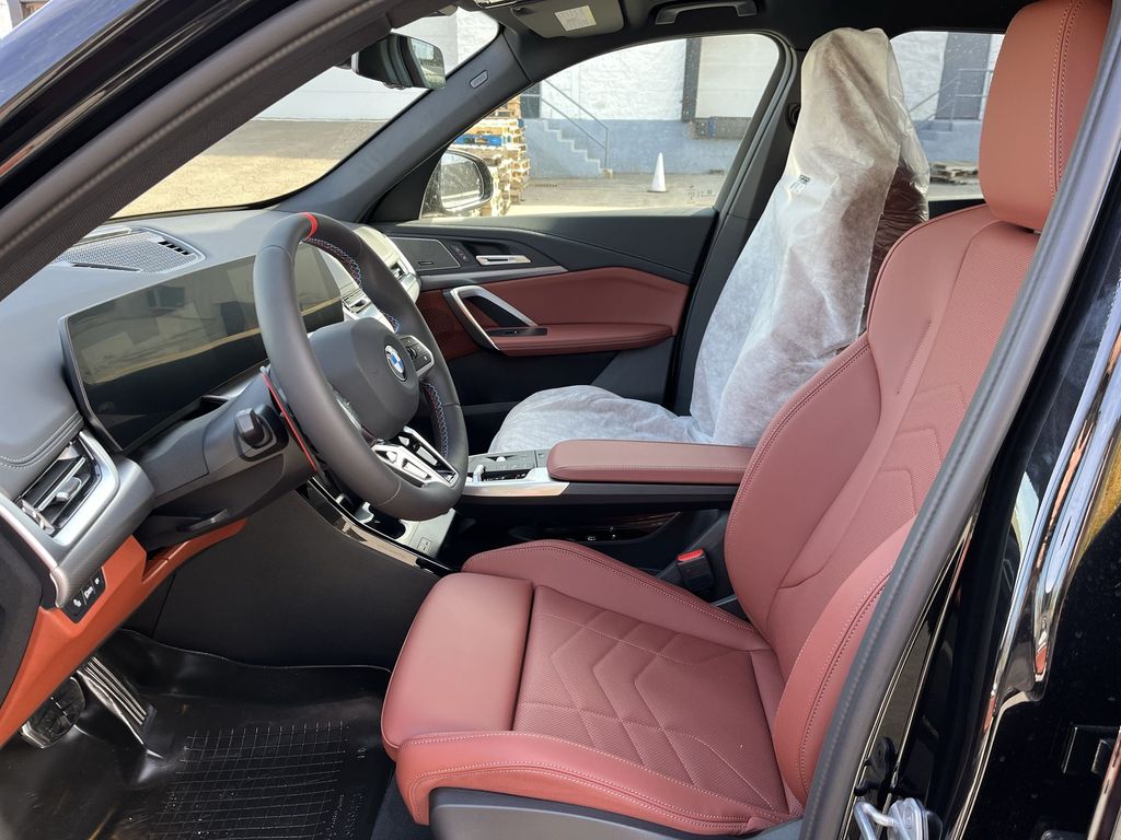 Thumbnail: 2026 BMW X1 - 11