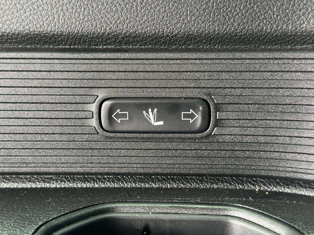 2023 Jeep Wagoneer L Series III - Photo 25