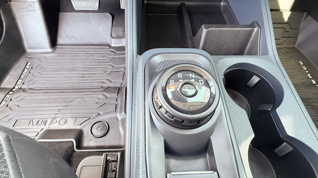 Used 2025 Ford Maverick XL 4D Crew Cab