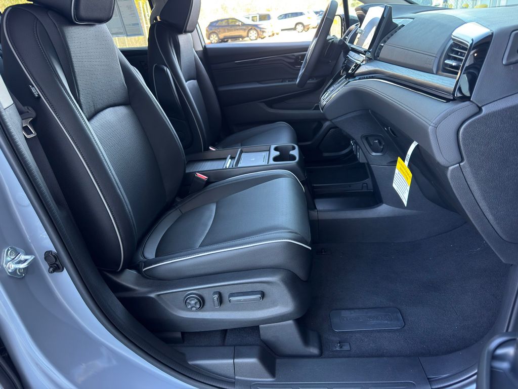 2026 Honda Odyssey Elite Gray at Community Honda