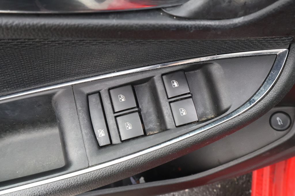 Thumbnail: 2017 Chevrolet Cruze - 14