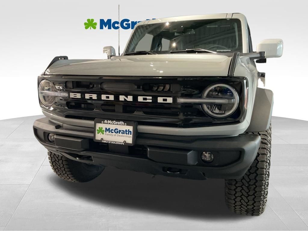 New 2026 White Ford Outer Banks image 8