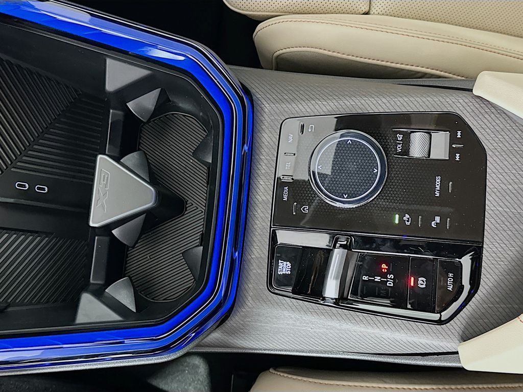 Thumbnail: 2026 BMW X3 - 15