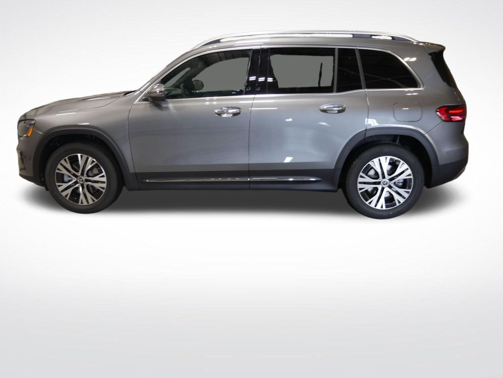 Thumbnail: 2026 Mercedes-Benz GLB - 2