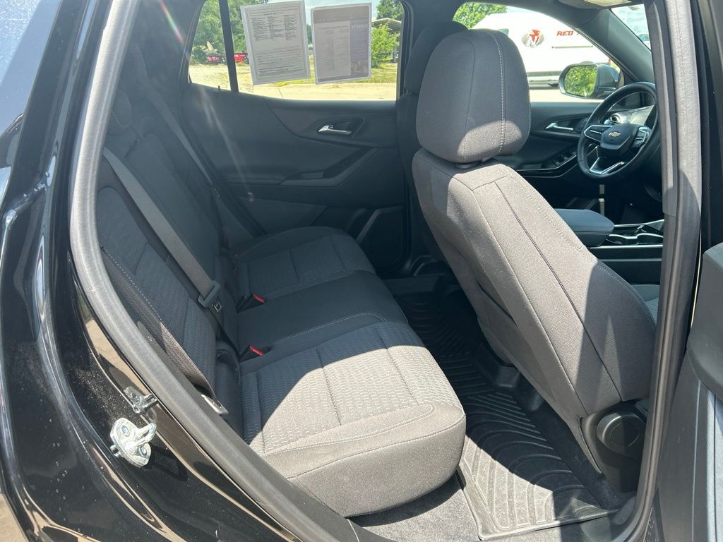 Used 2025 Chevrolet Equinox SUV