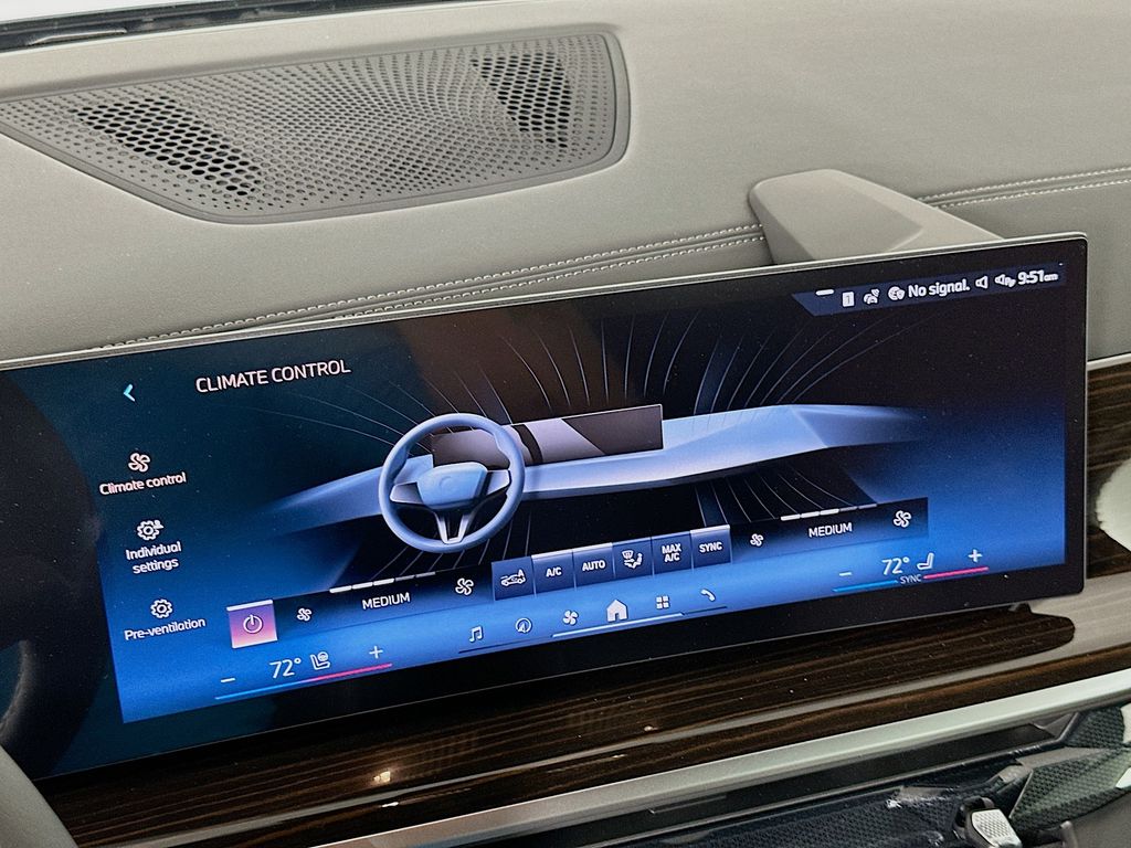 Thumbnail: 2026 BMW X5 - 14