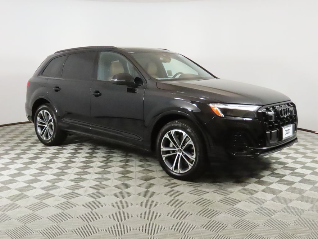 Thumbnail: 2026 Audi Q7 - 7