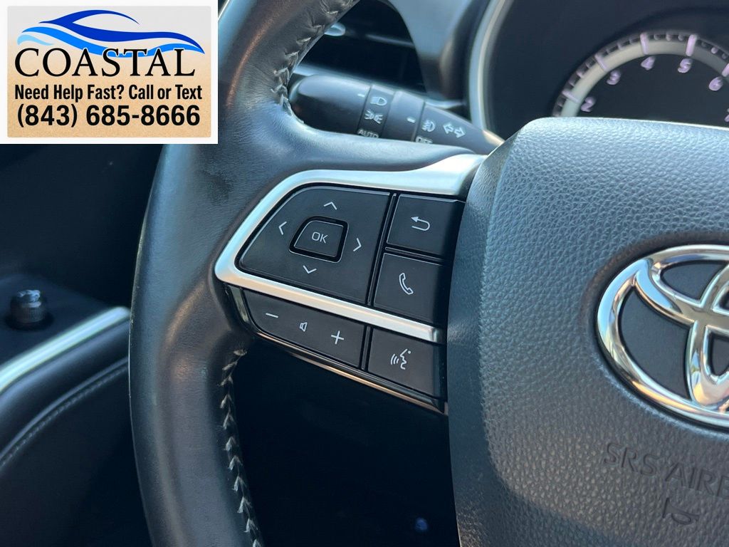 2022 Toyota Highlander XLE Brown at Davis Toyota of Orangeburg