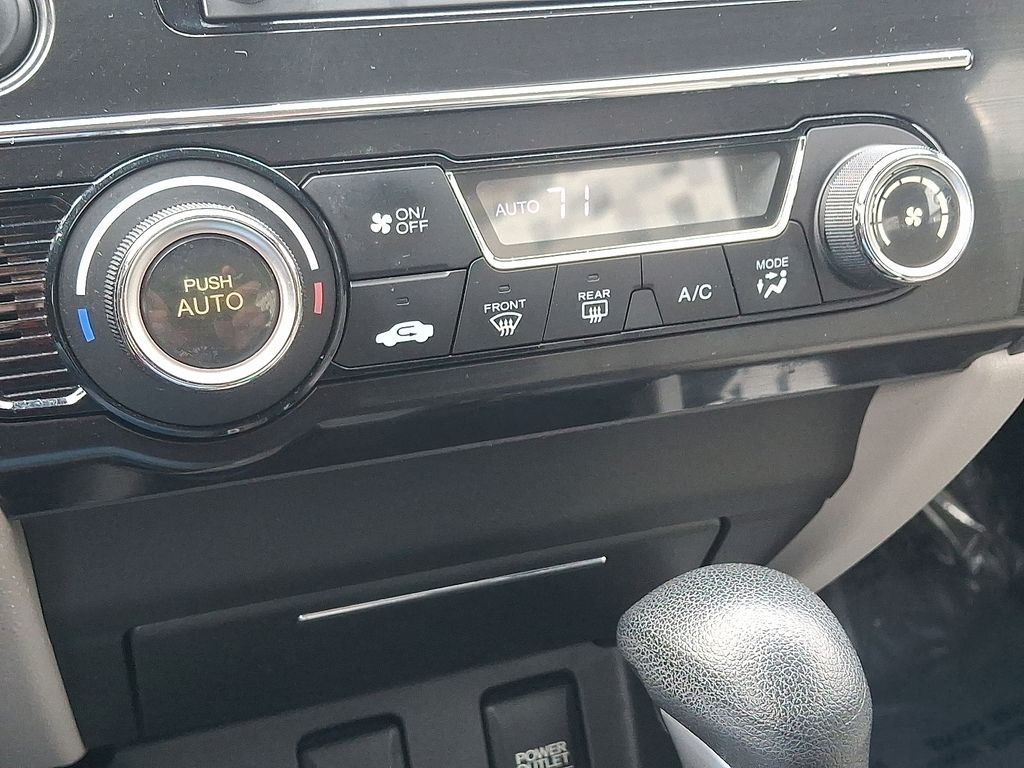 Thumbnail: 2013 Honda Civic - 15