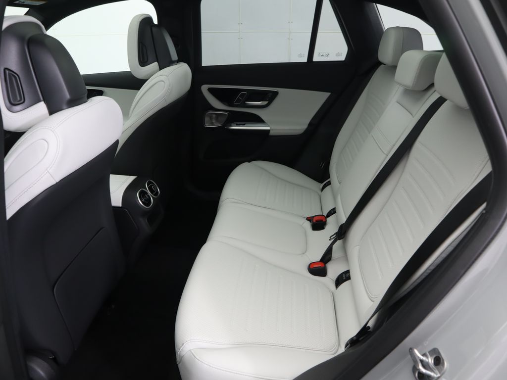 Thumbnail: 2026 Mercedes-Benz GLC - 23