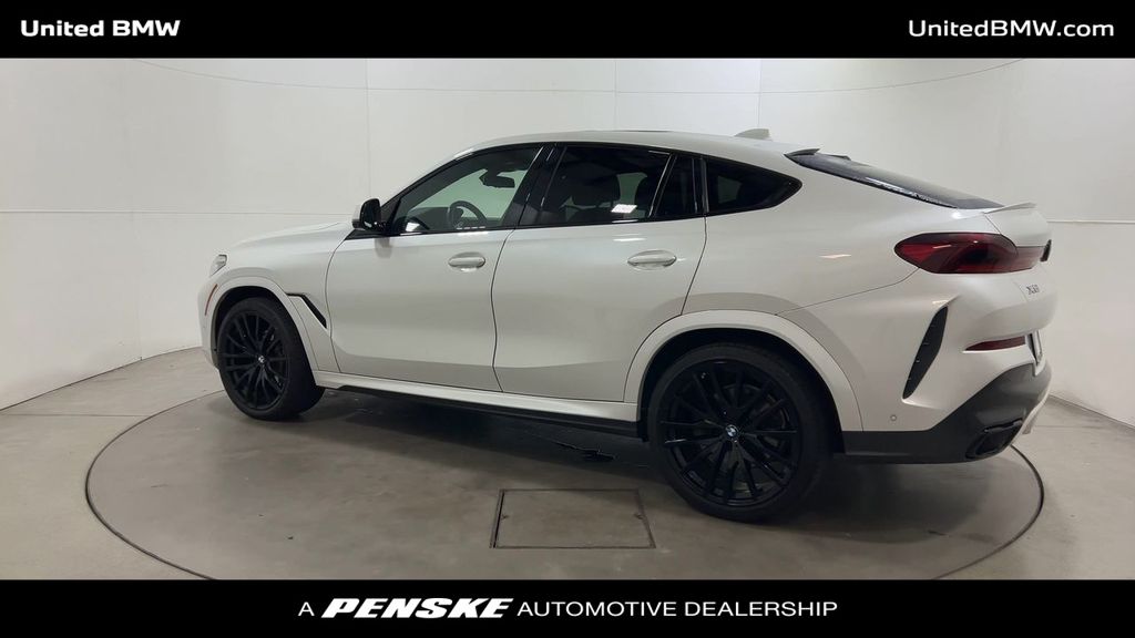 2021 BMW X6 sDrive40i 6