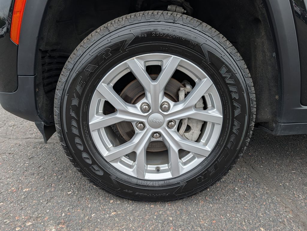 Used 2023 Jeep Grand Cherokee SUV