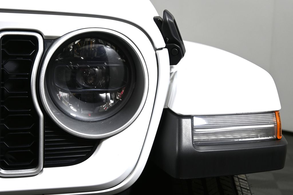 Thumbnail: 2024 Jeep Wrangler - 12