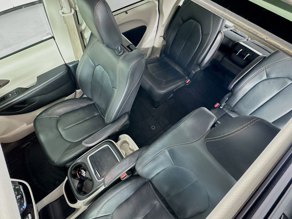 Used Car 2019 Chrysler Pacifica  Touring L Plus For Sale Under $20,000 In Austin, Texas