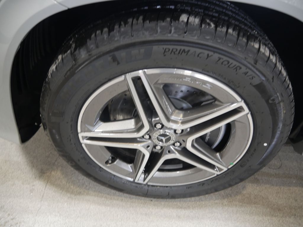 Thumbnail: 2026 Mercedes-Benz GLE - 12