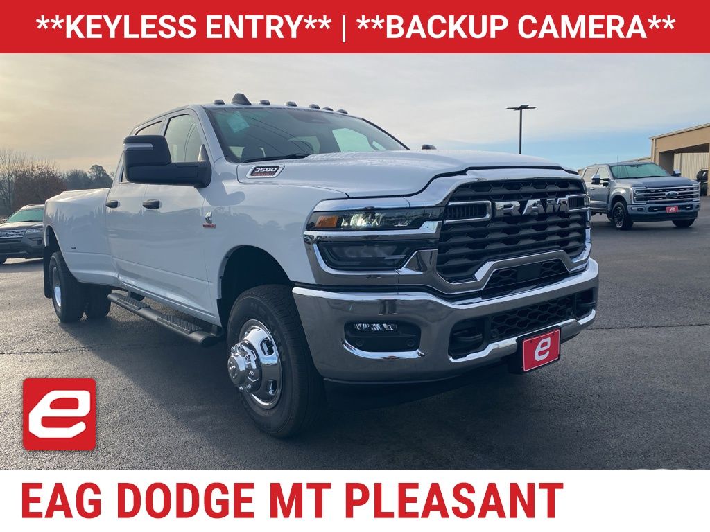 2026 RAM 3500 Tradesman Crew Cab LB DRW 4WD
