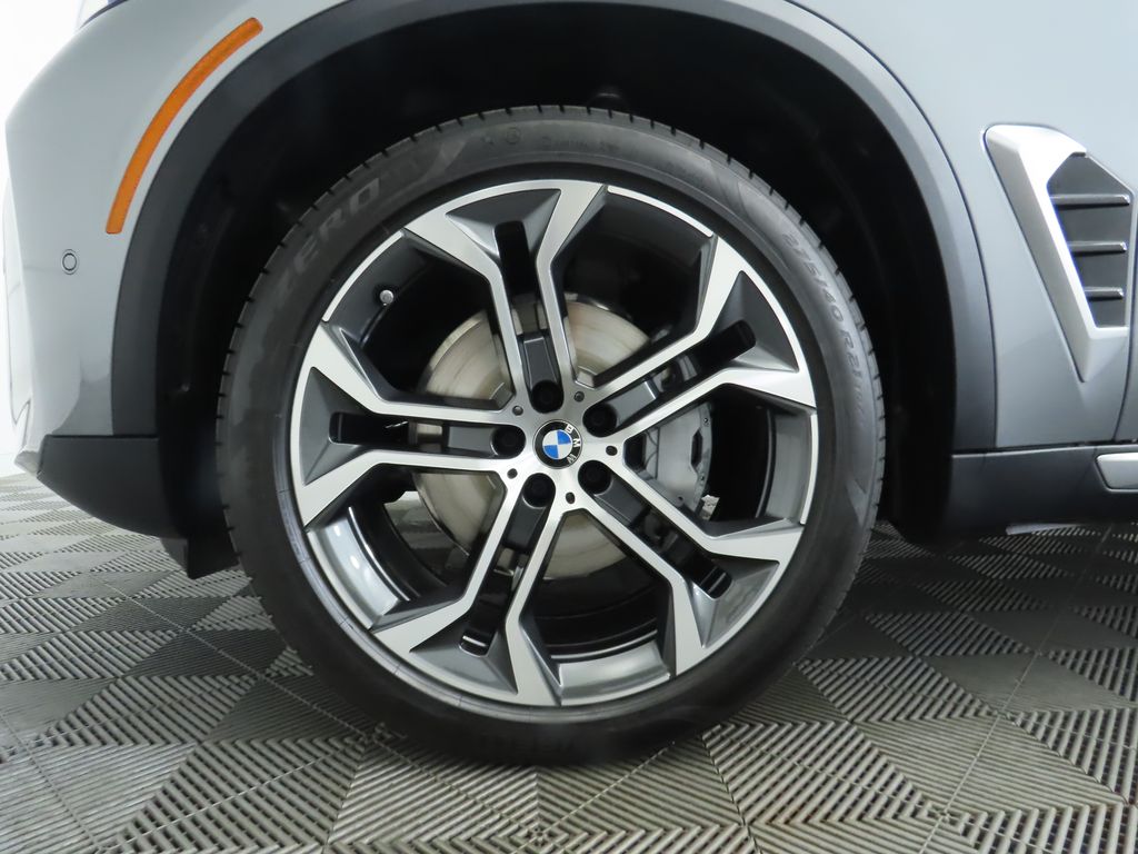 Thumbnail: 2026 BMW X5 - 32