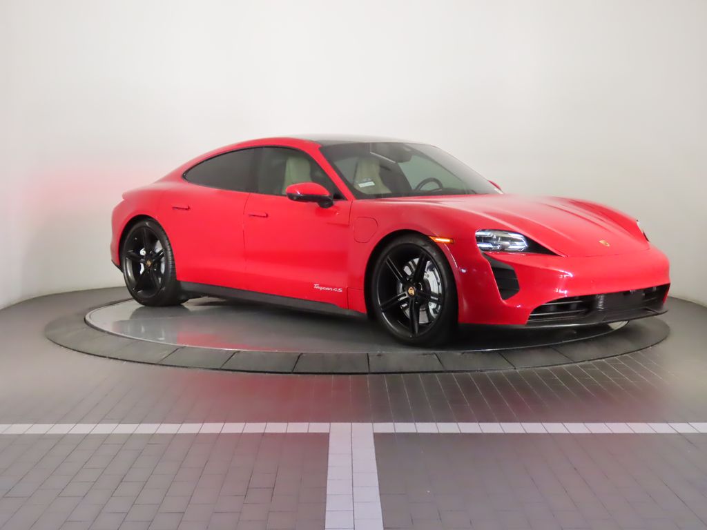 Thumbnail: 2021 Porsche Taycan - 9