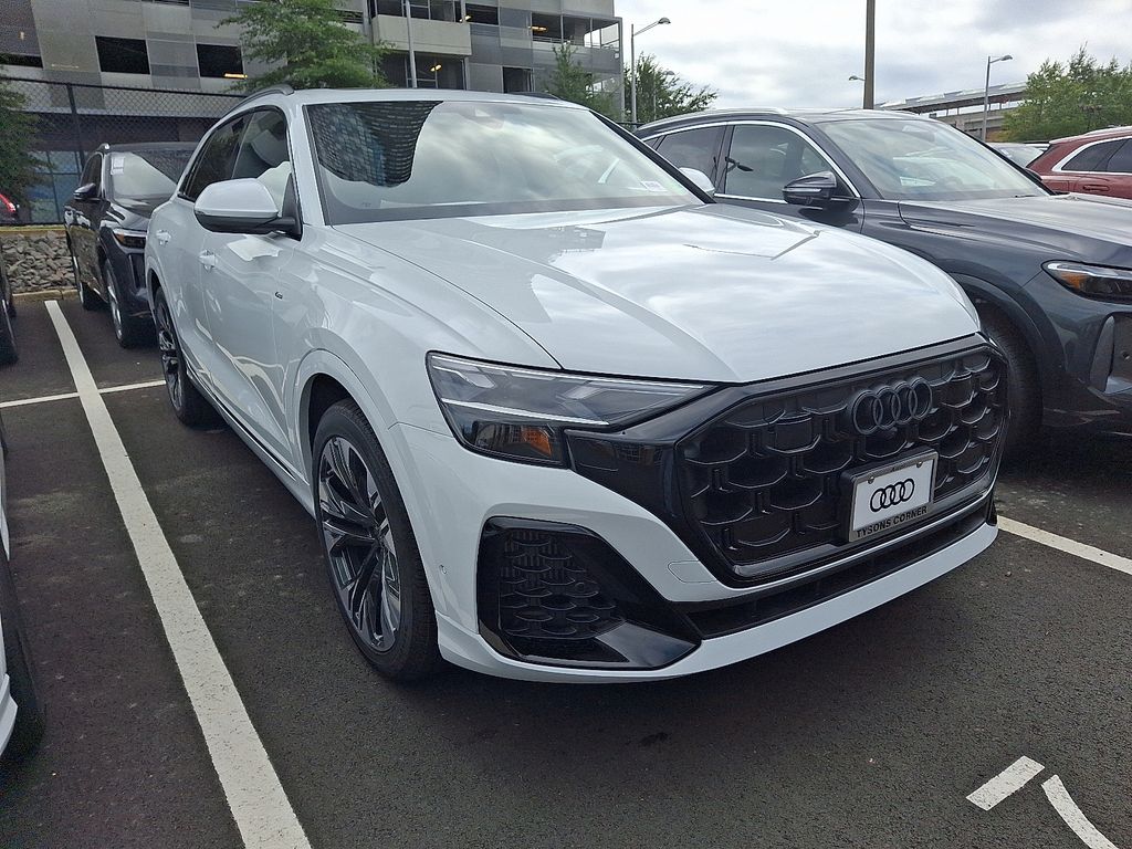 Thumbnail: 2026 Audi Q8 - 3