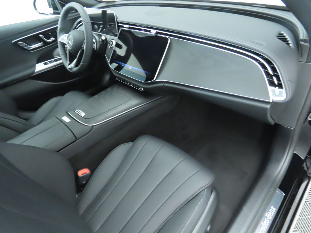 Thumbnail: 2026 Mercedes-Benz E-Class - 19