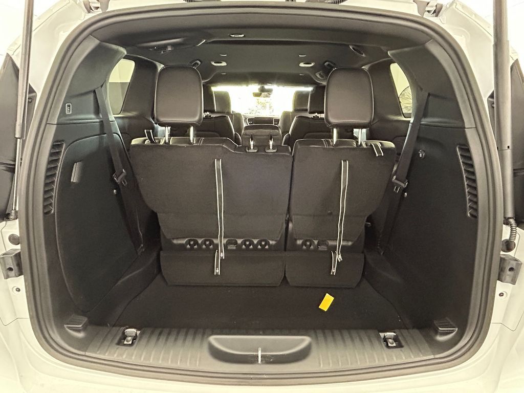 New 2026 Bright White Clearcoat Chrysler LX image 28