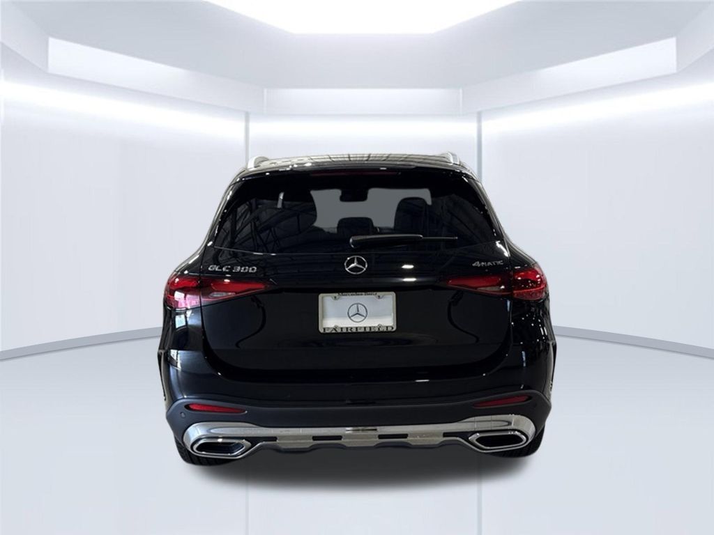 Thumbnail: 2027 Mercedes-Benz GLC - 4