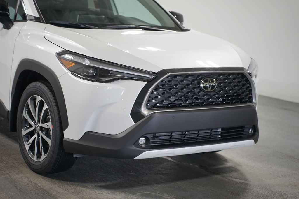 Thumbnail: 2025 Toyota Corolla Cross - 4